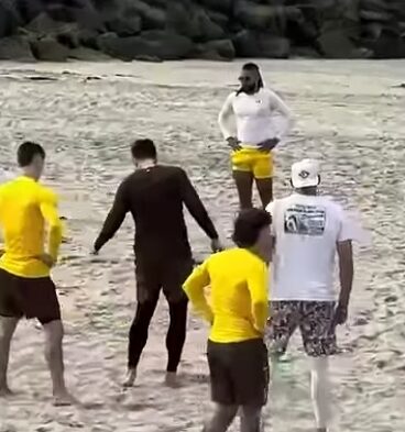 HAPPENING NOW: Padres Players Training at Mission Beach ⚾️🌊